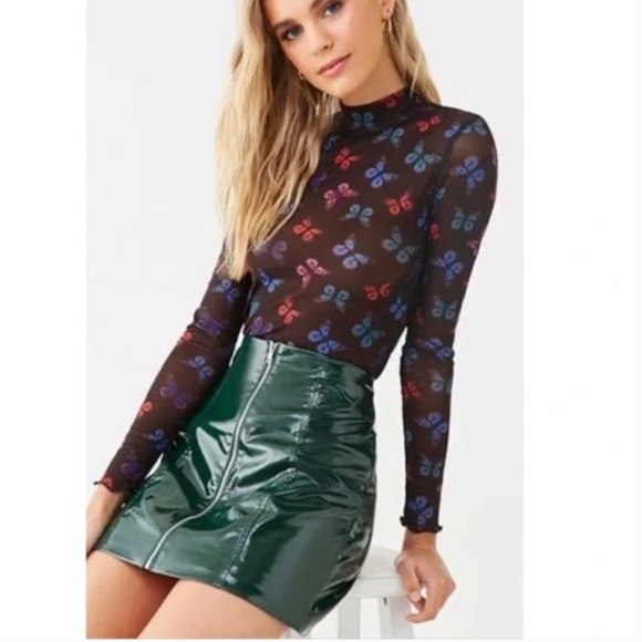 F21 Vinyl Zipper Mini Skirt - Picture 1 of 7